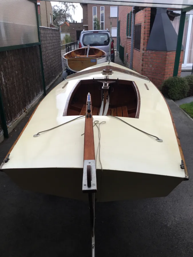 Wood Open zeilboot Snipe Sailingboat