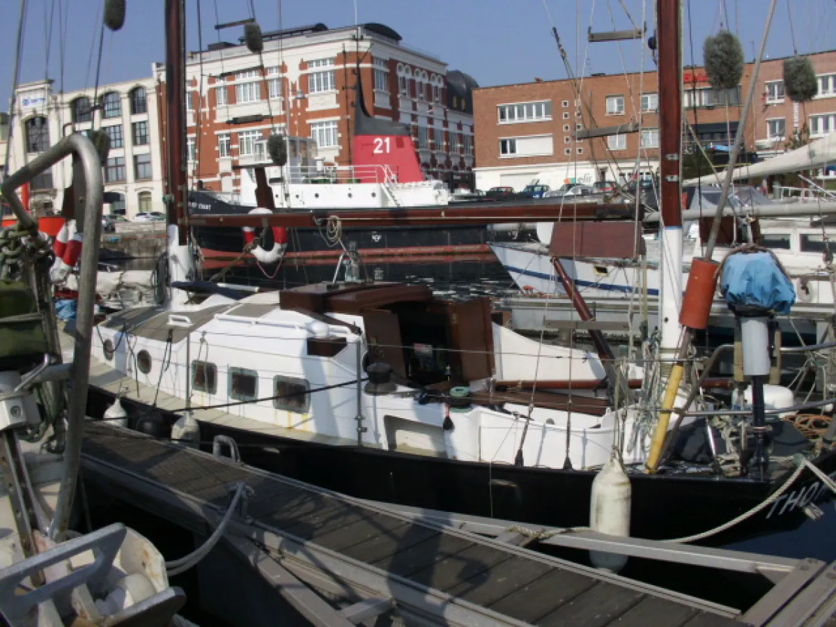 Steel Sailboat Classic Yawl 33FT