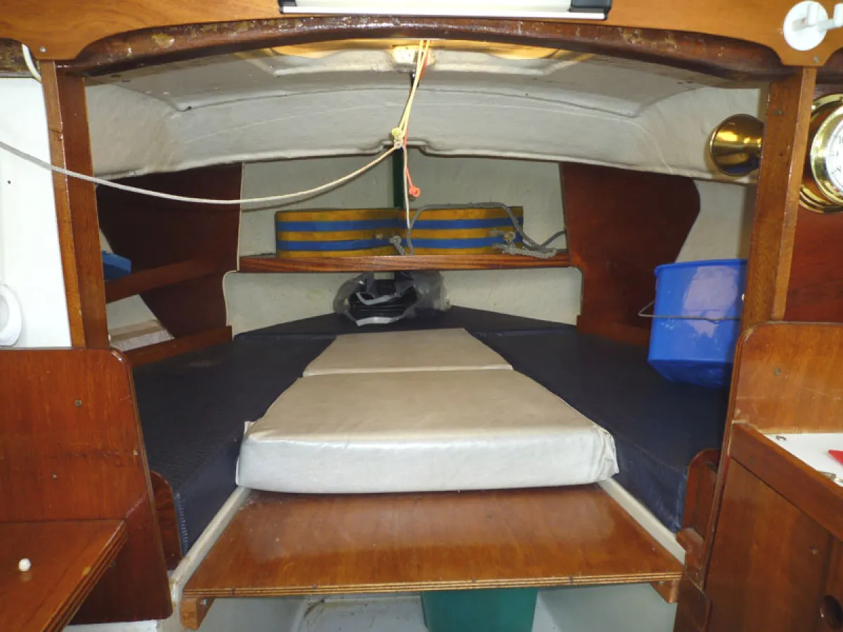 Polyester Sailboat Midget 20