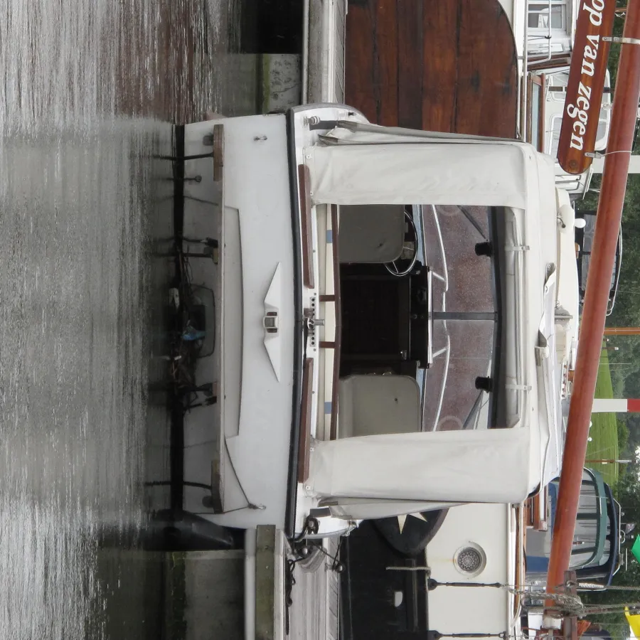 Polyester Speedboat Coronet 21