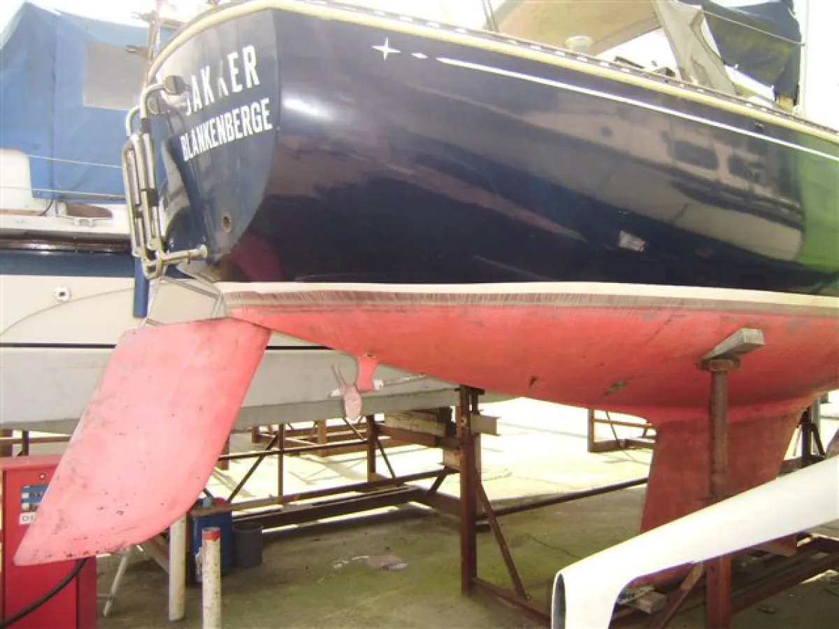 Polyester Sailboat Trapper 500