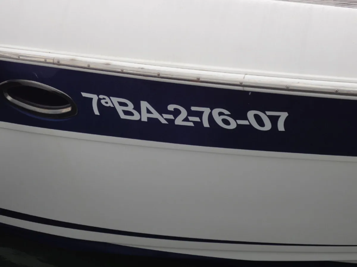 Polyester Speedboat Bavaria 27 Sport