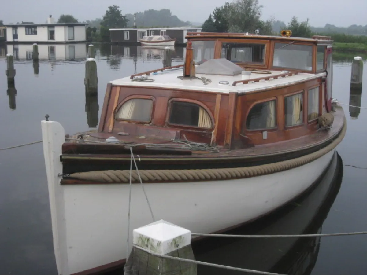 Wood Motorboat Motor cruiser 