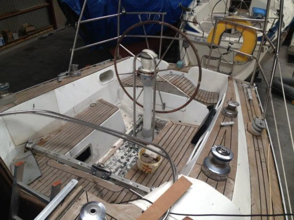 Polyester Sailboat Noray 35