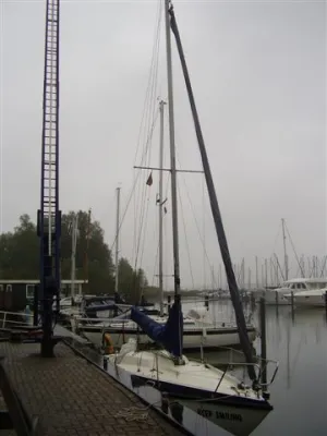 Polyester Sailboat Smiling 29 Ft Photo 2