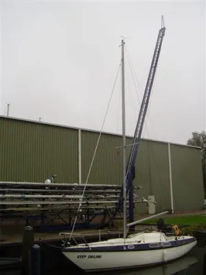 Polyester Sailboat Smiling 29 Ft Photo 5