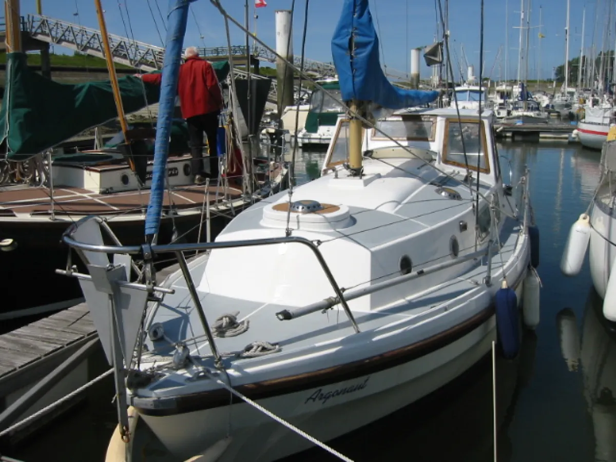 Polyester Sailboat Westerly Pigeon