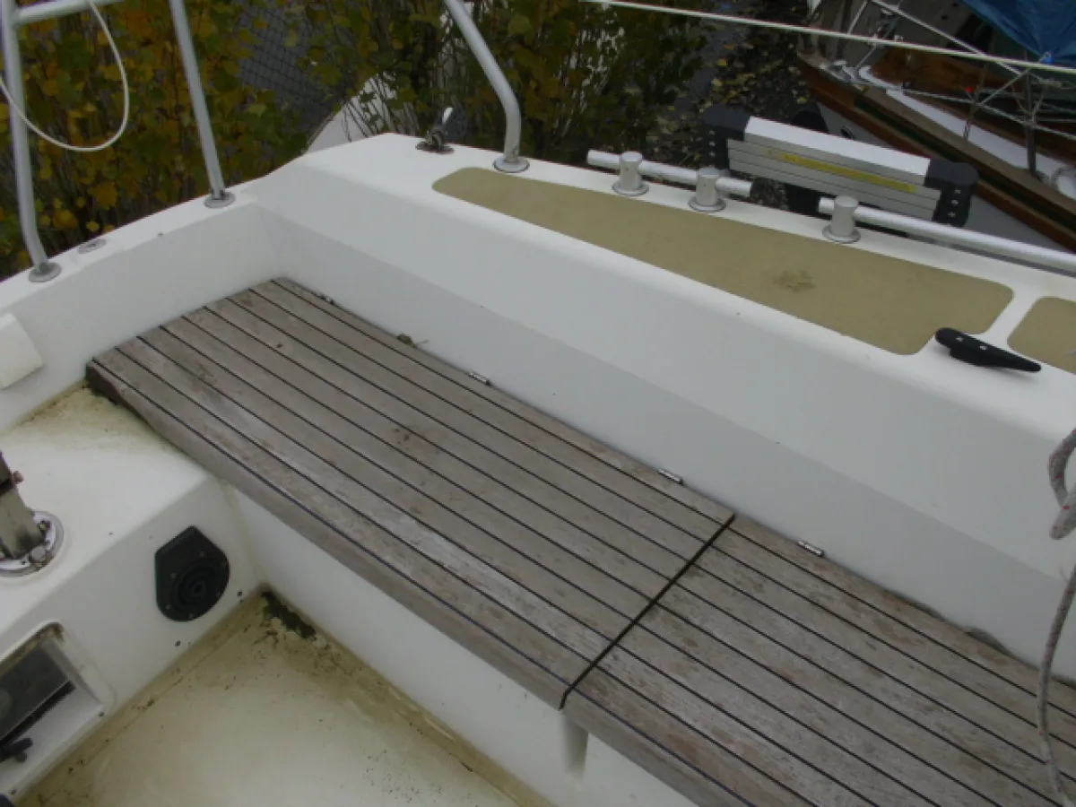 Polyester Sailboat Etap 30