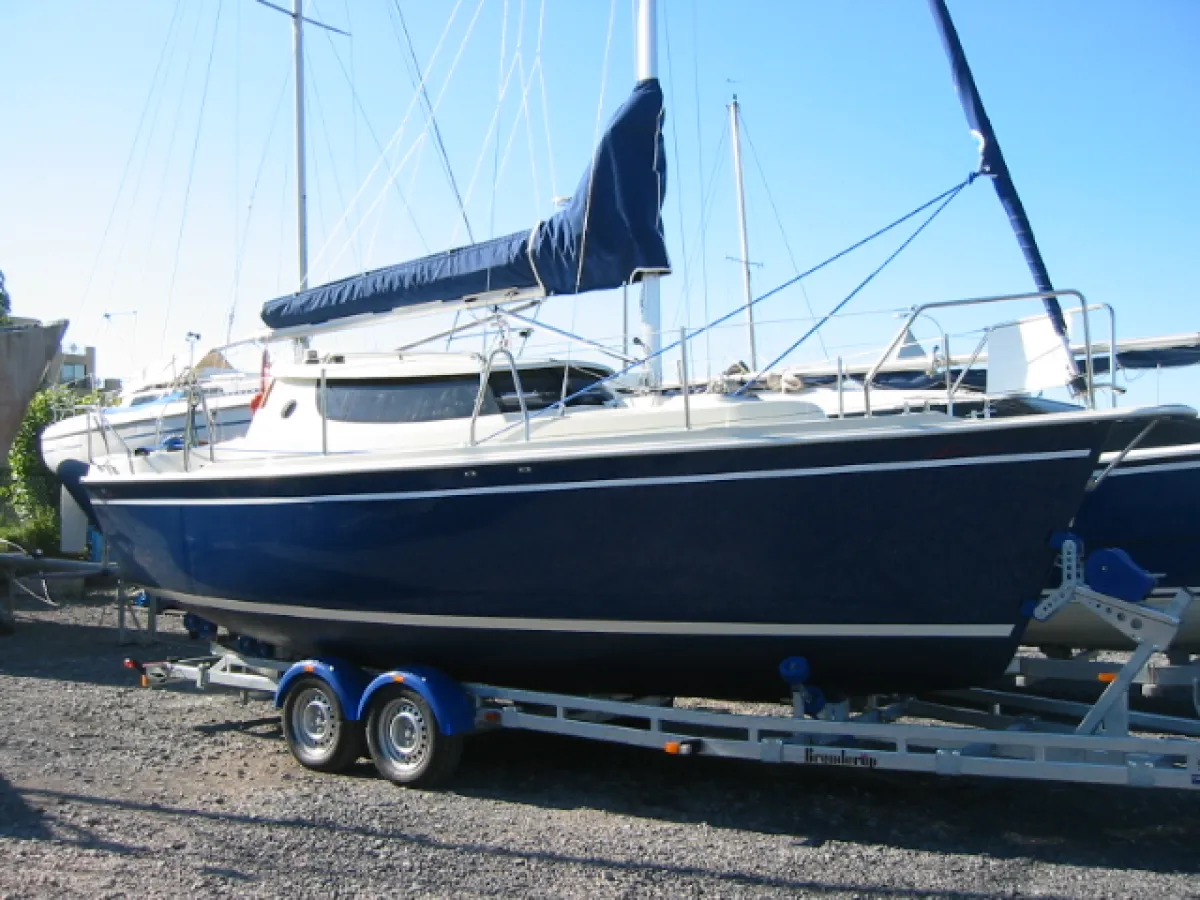 Polyester Sailboat Sunhorse 25