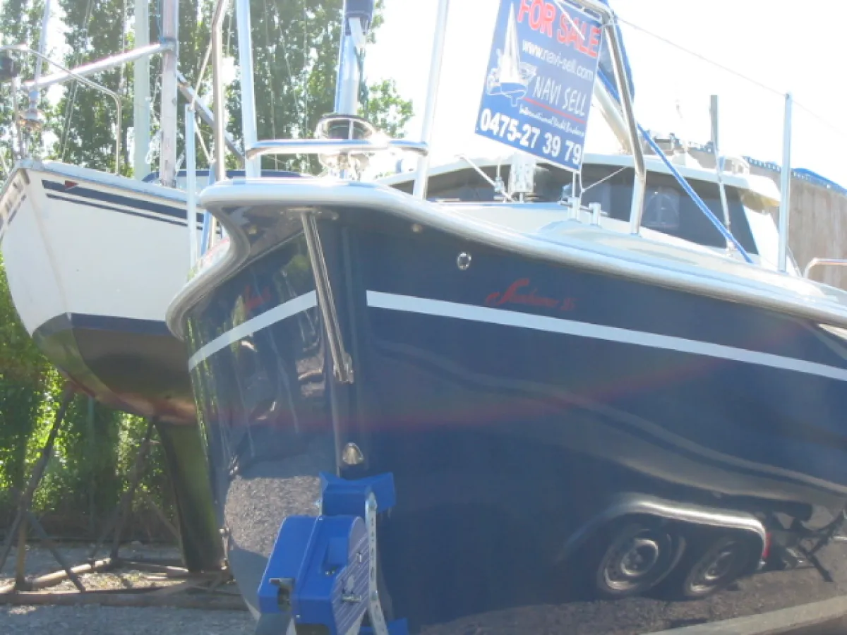 Polyester Sailboat Sunhorse 25