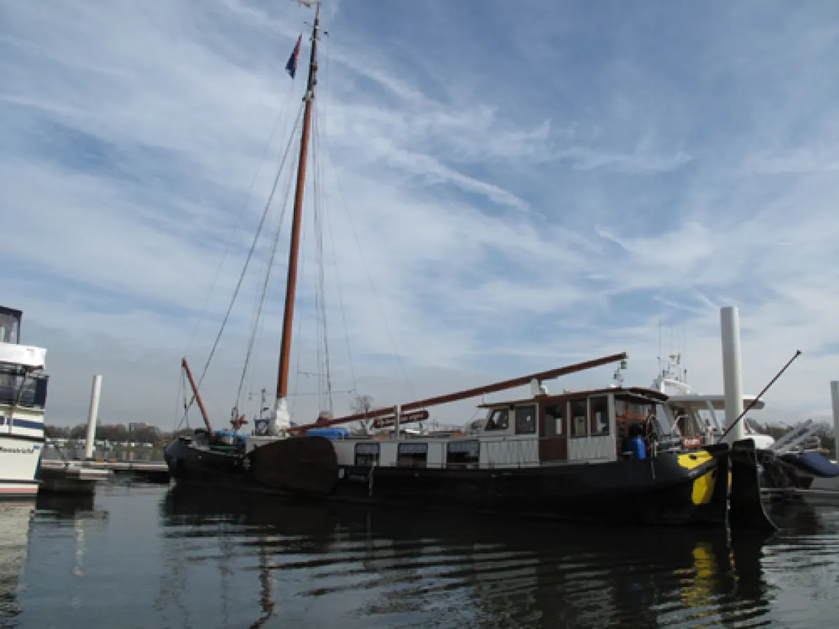 Steel Houseboat Tjalk 