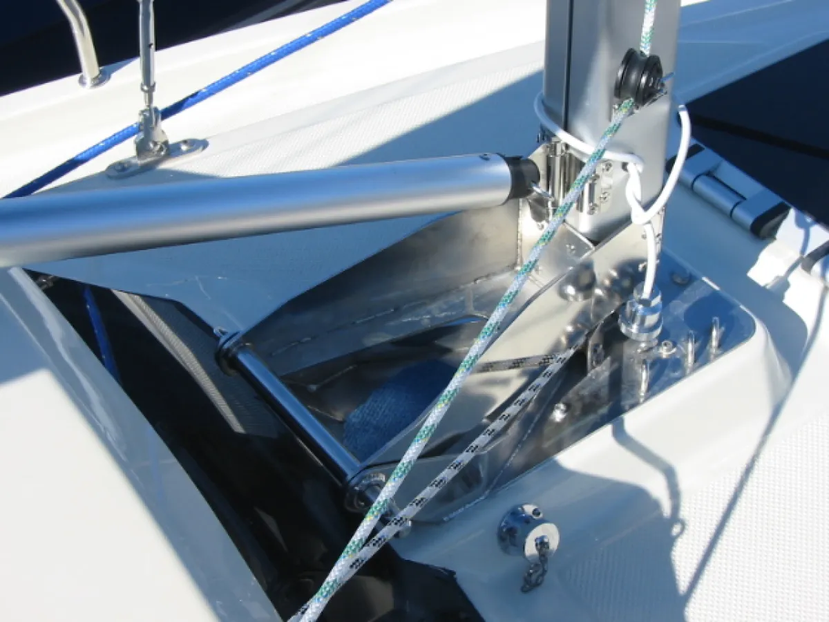 Polyester Sailboat Sunhorse 25