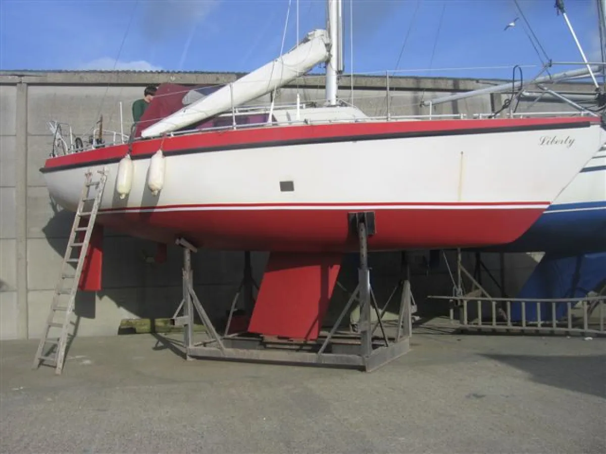 Polyester Sailboat Etap 28