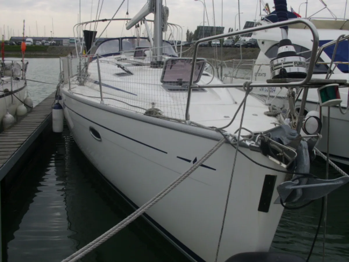 Polyester Sailboat Bavaria 42