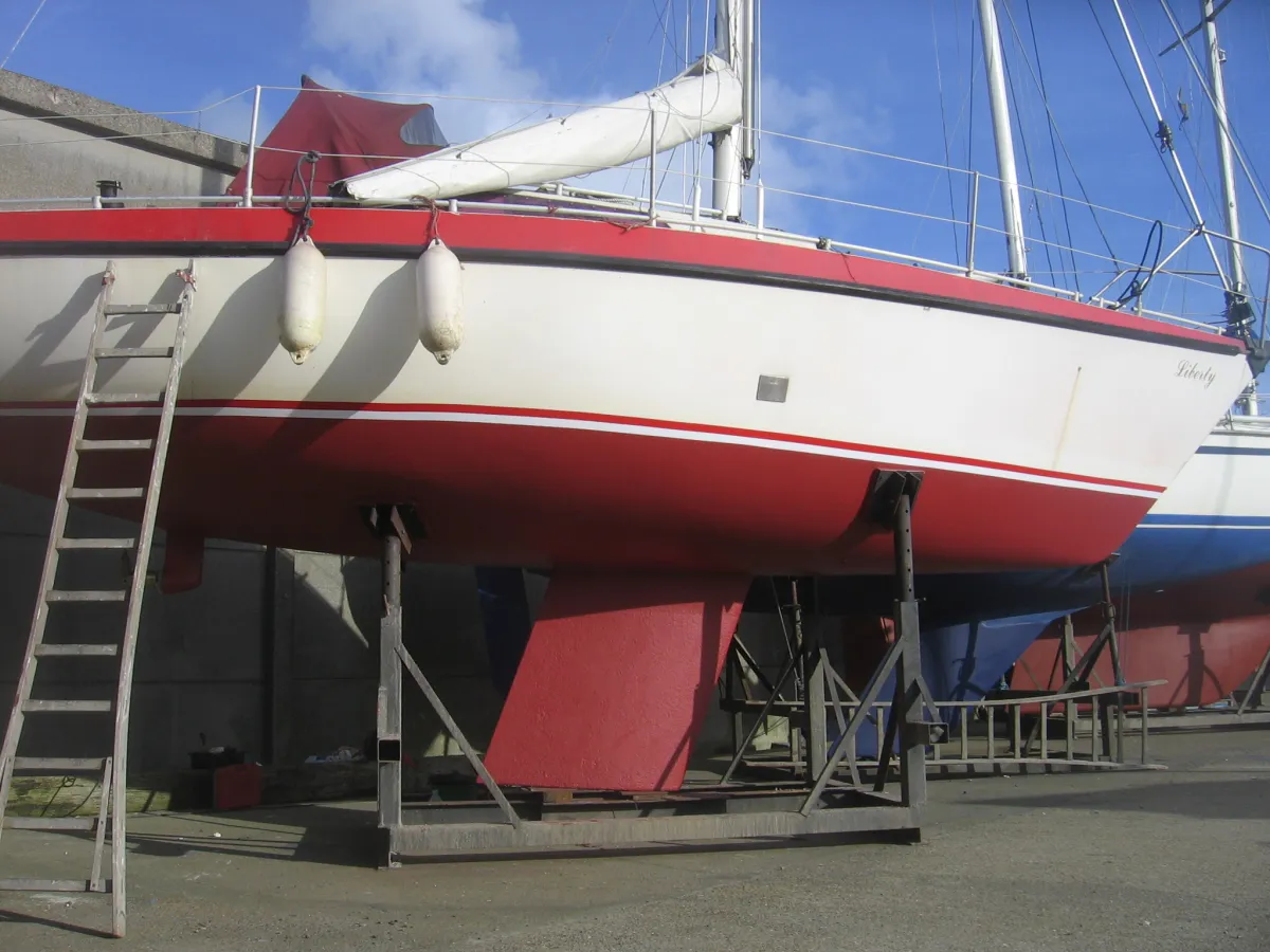 Polyester Sailboat Etap 28