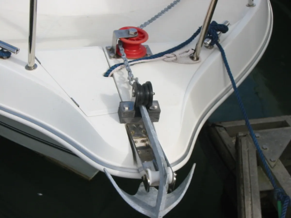 Polyester Speedboat Galeon 610