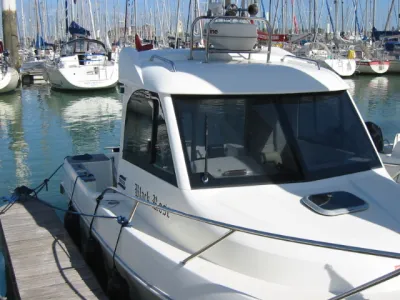 Polyester Speedboat Galeon 610 Photo 16