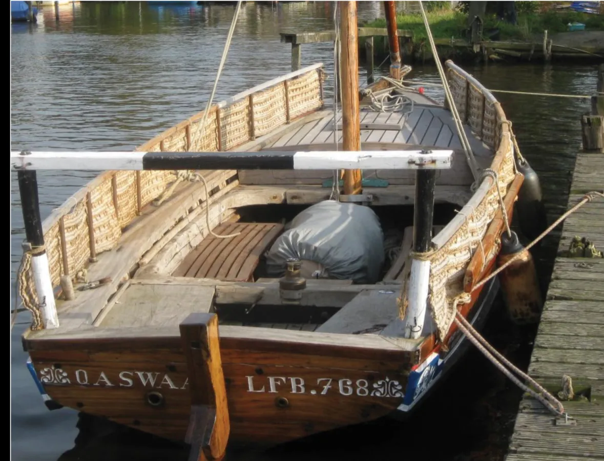 Wood Sailboat Dhow 