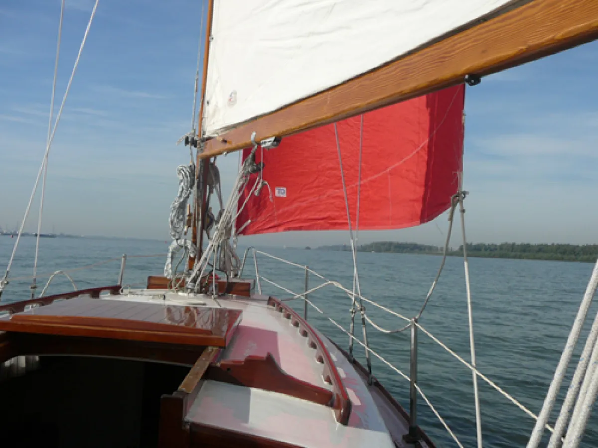 Wood Sailboat Stella 