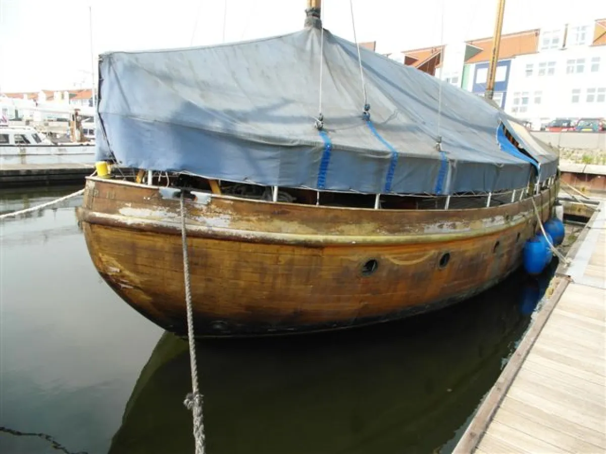 Wood Sailboat Silver 54