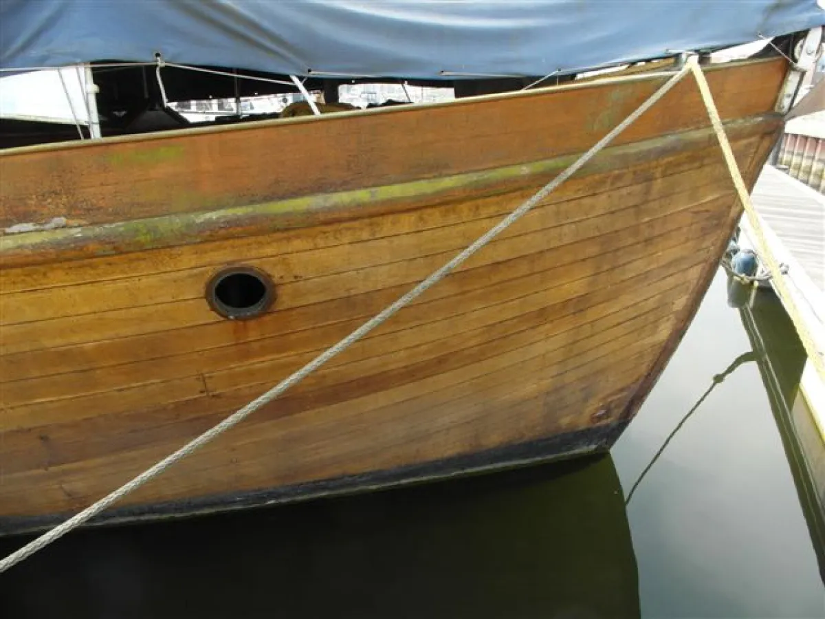 Wood Sailboat Silver 54