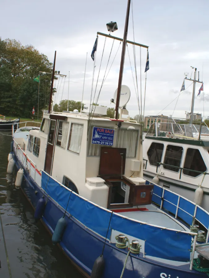 Steel Motorboat Bakdekker Kruiser