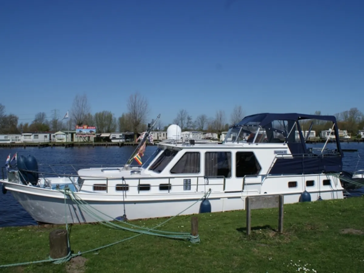 Steel Motorboat Cordia 1100