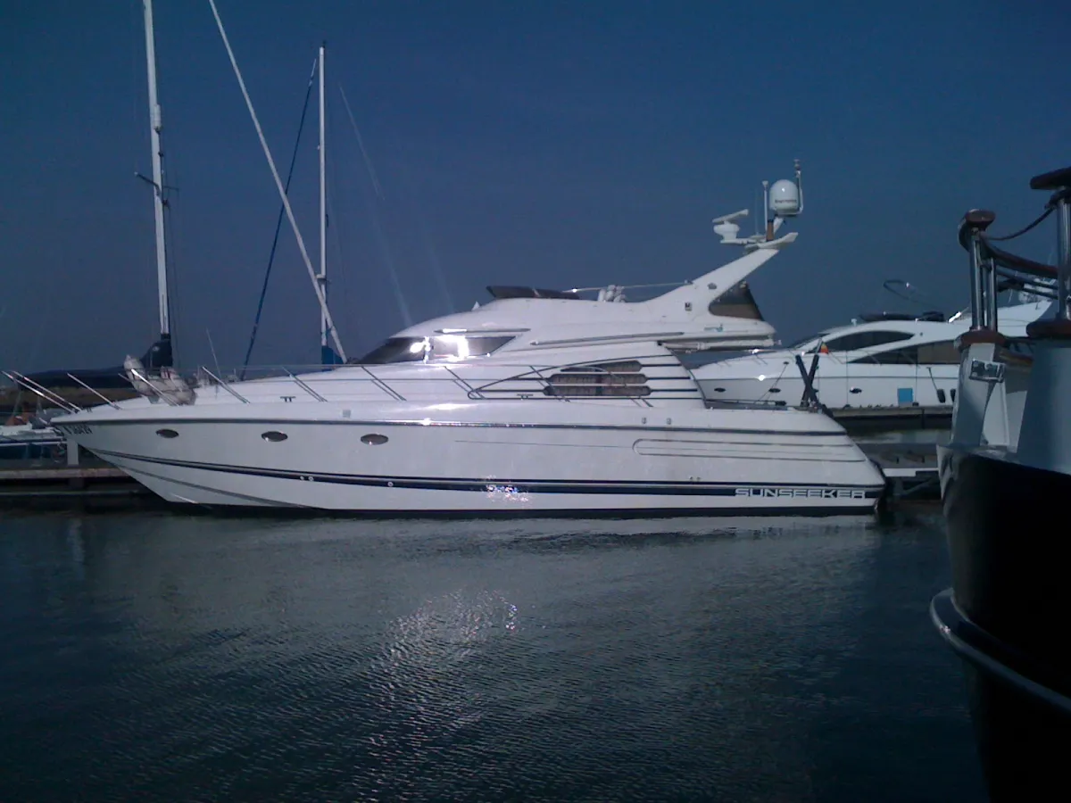 Polyester Motorboat Sunseeker Manhattan 46