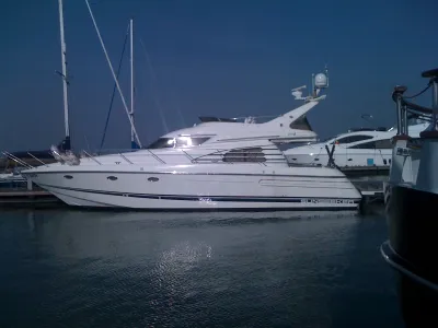 Polyester Motorboat Sunseeker Manhattan 46 Photo 14