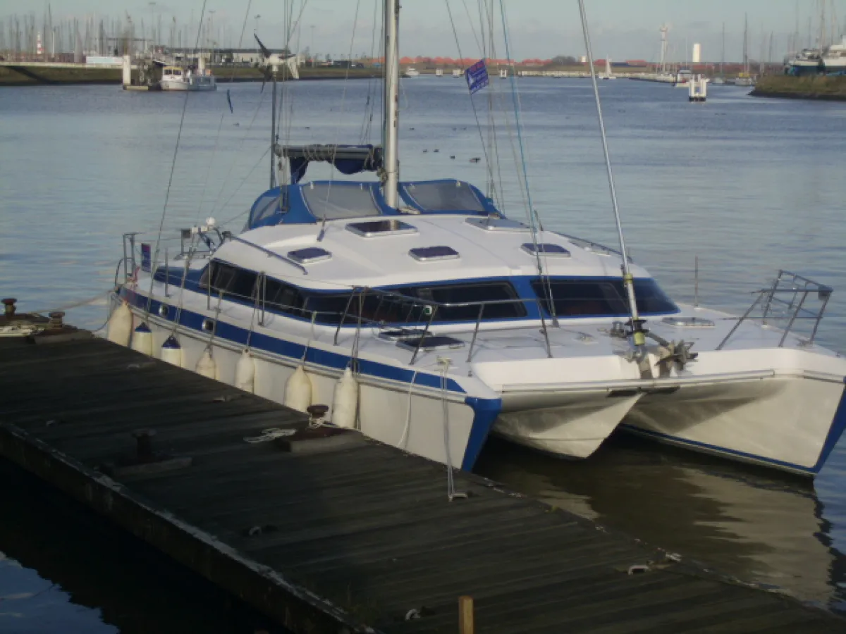 Polyester catamaran Prout 39 ESCALE CATAMARAN