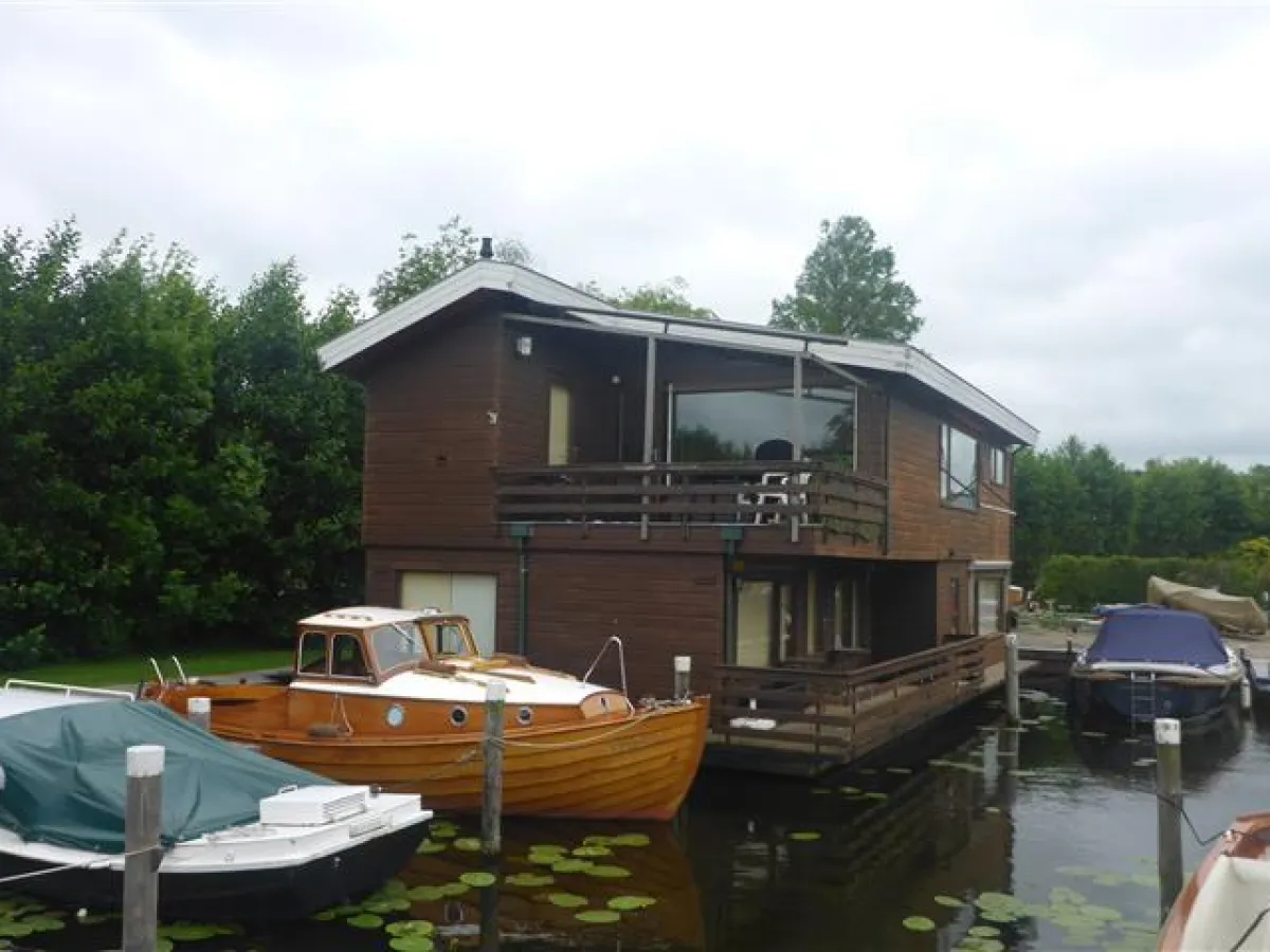 Autre matériau Péniche Bateau-maison 