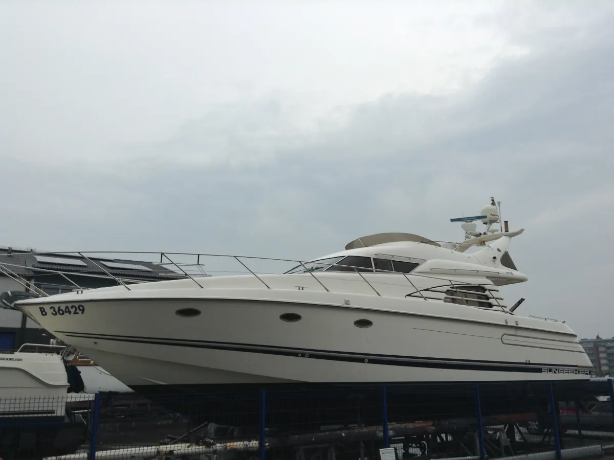 Polyester Motorboat Sunseeker Manhattan 46