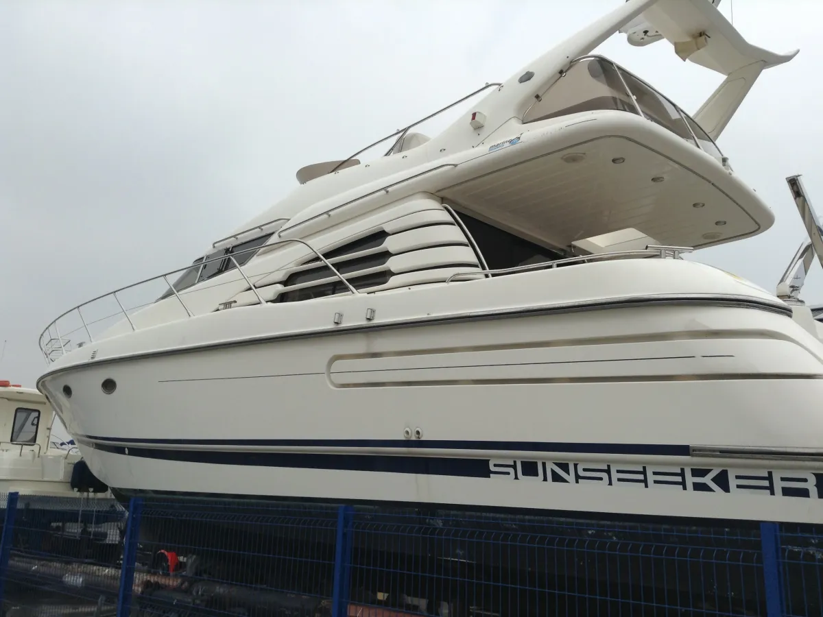 Polyester Motorboat Sunseeker Manhattan 46