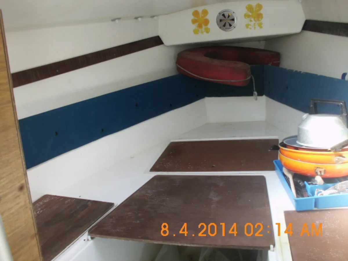 Polyester Sailboat Etap 22