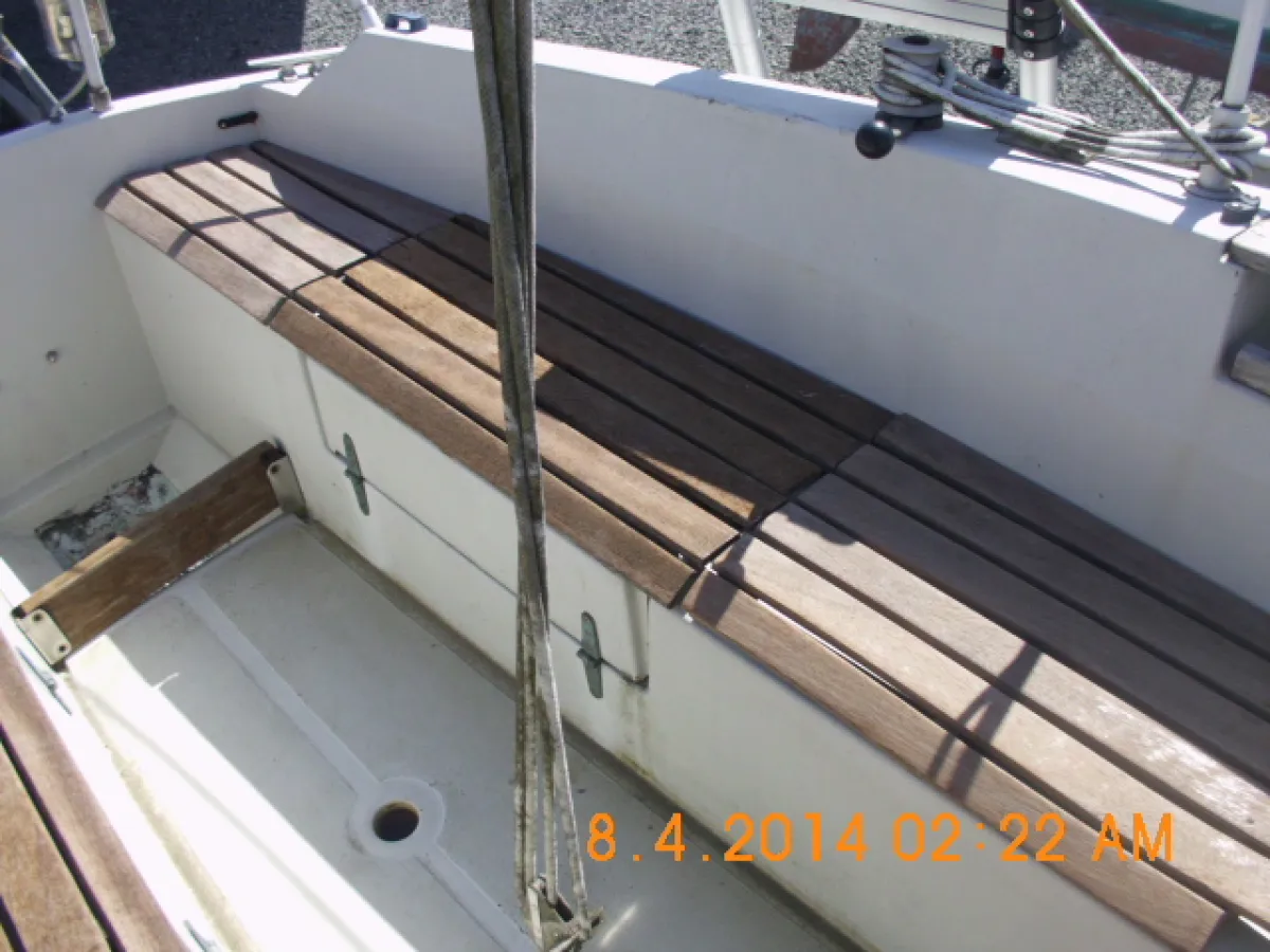 Polyester Sailboat Etap 22