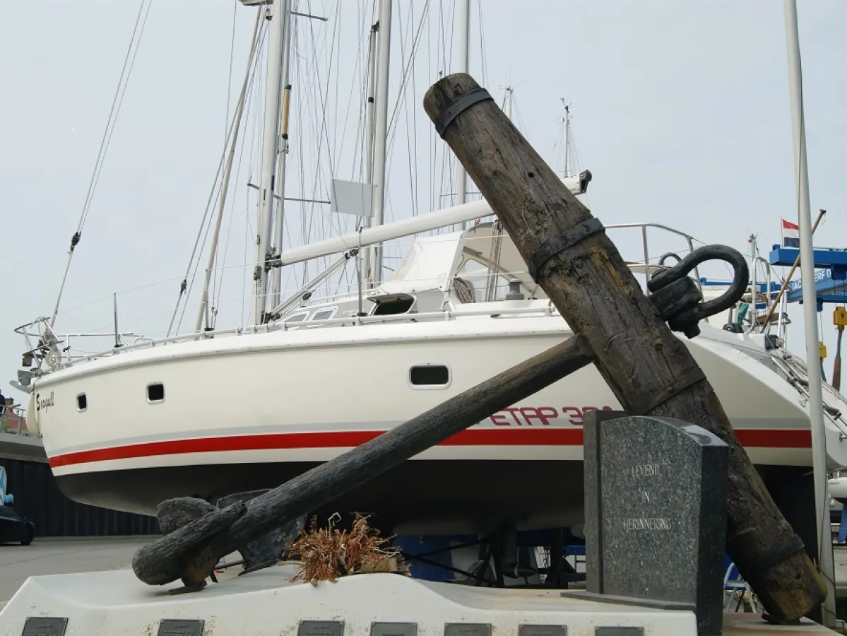 Polyester Sailboat Etap 32i