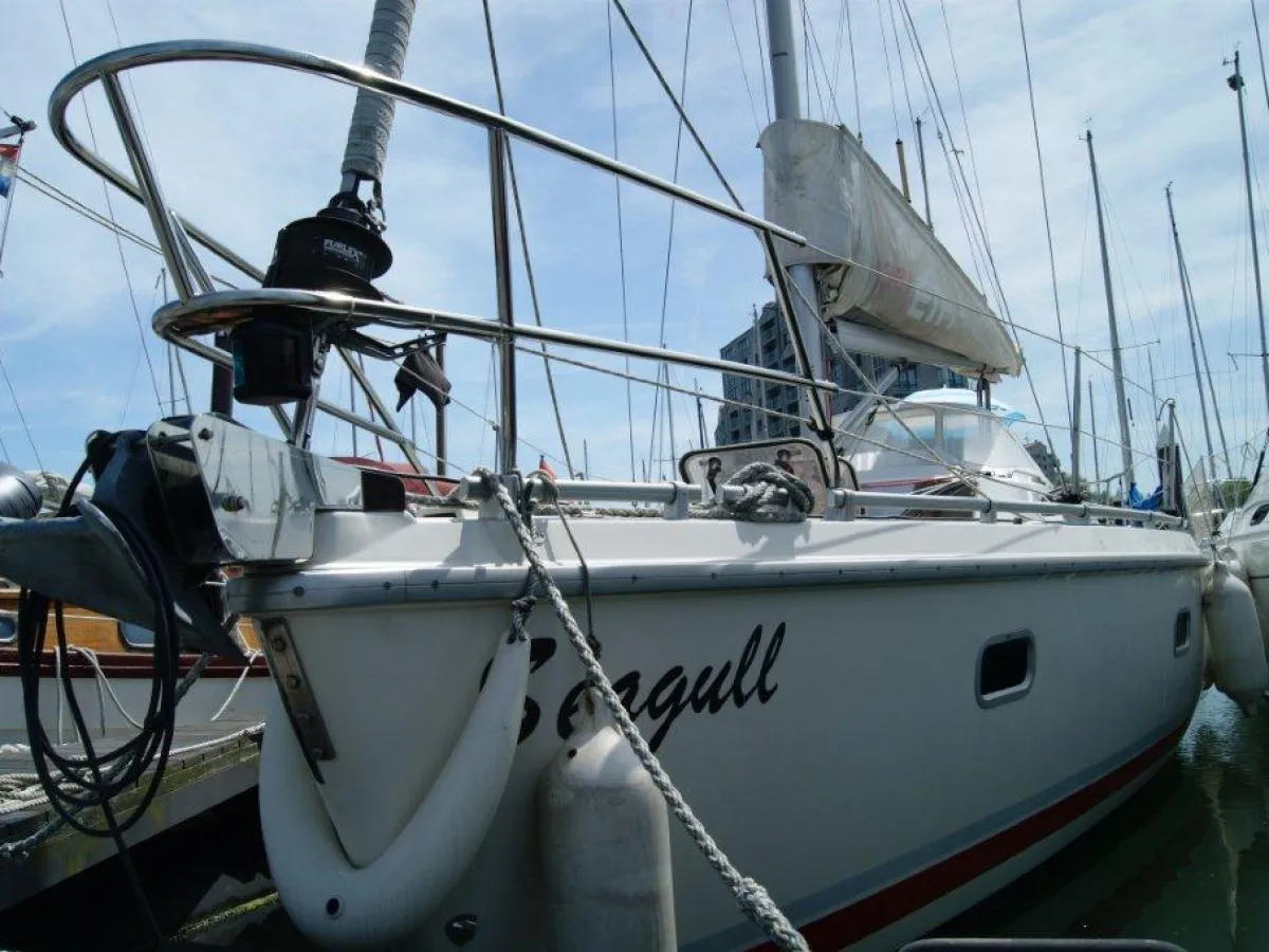 Polyester Sailboat Etap 32i