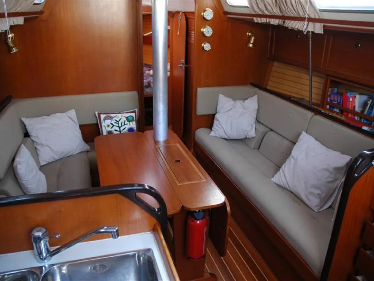 Polyester Sailboat Spirit 36