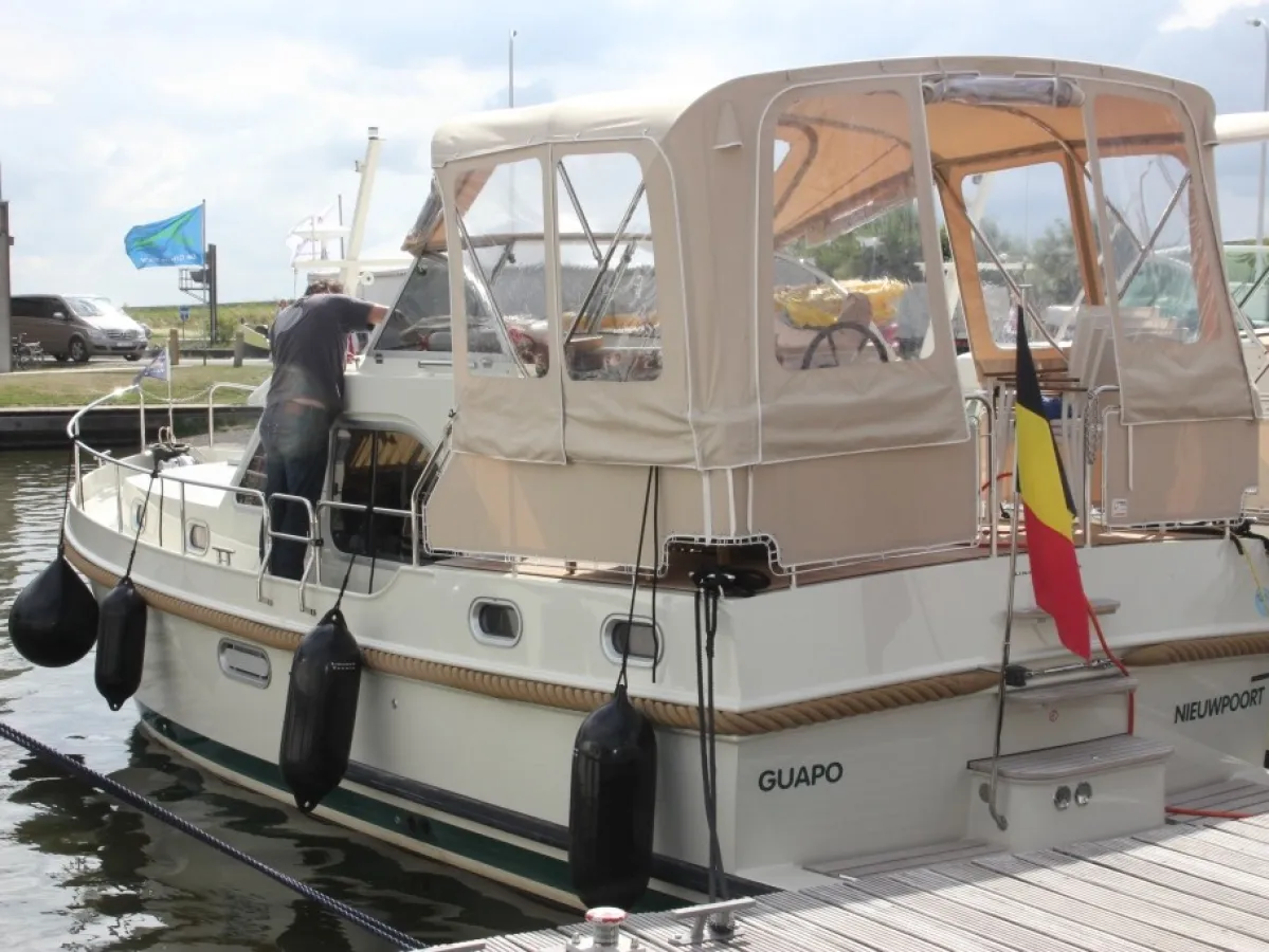 Steel Motorboat Linssen Grand Sturdy 30.9 AC