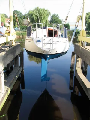 Polyester Sailboat Varne 27 Ft Photo 2