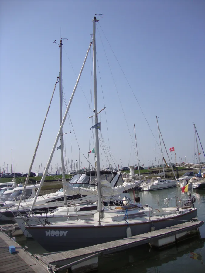 Wood Sailboat Waarschip 725