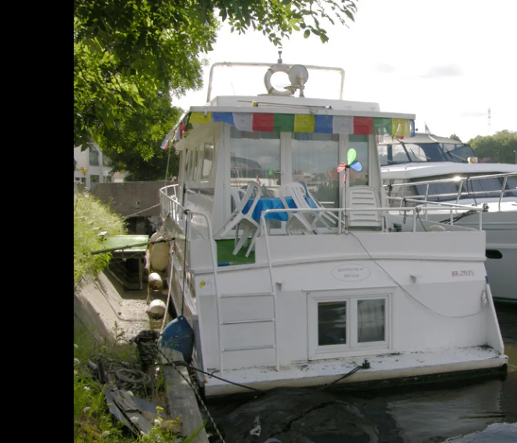 Steel Houseboat Linden 