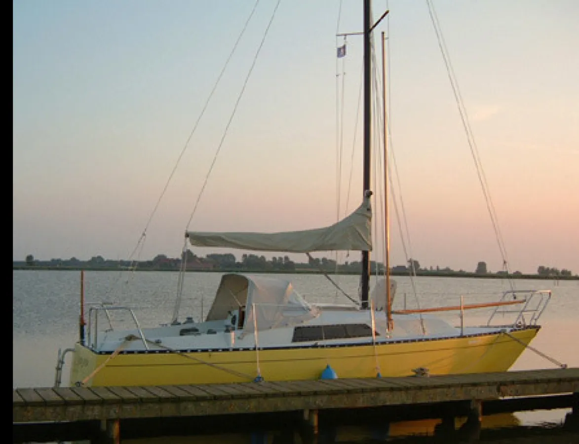 Polyester Sailboat Neptun 27