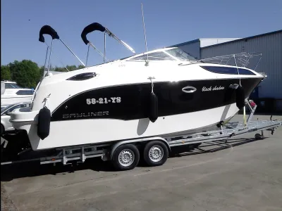 Bayliner 255