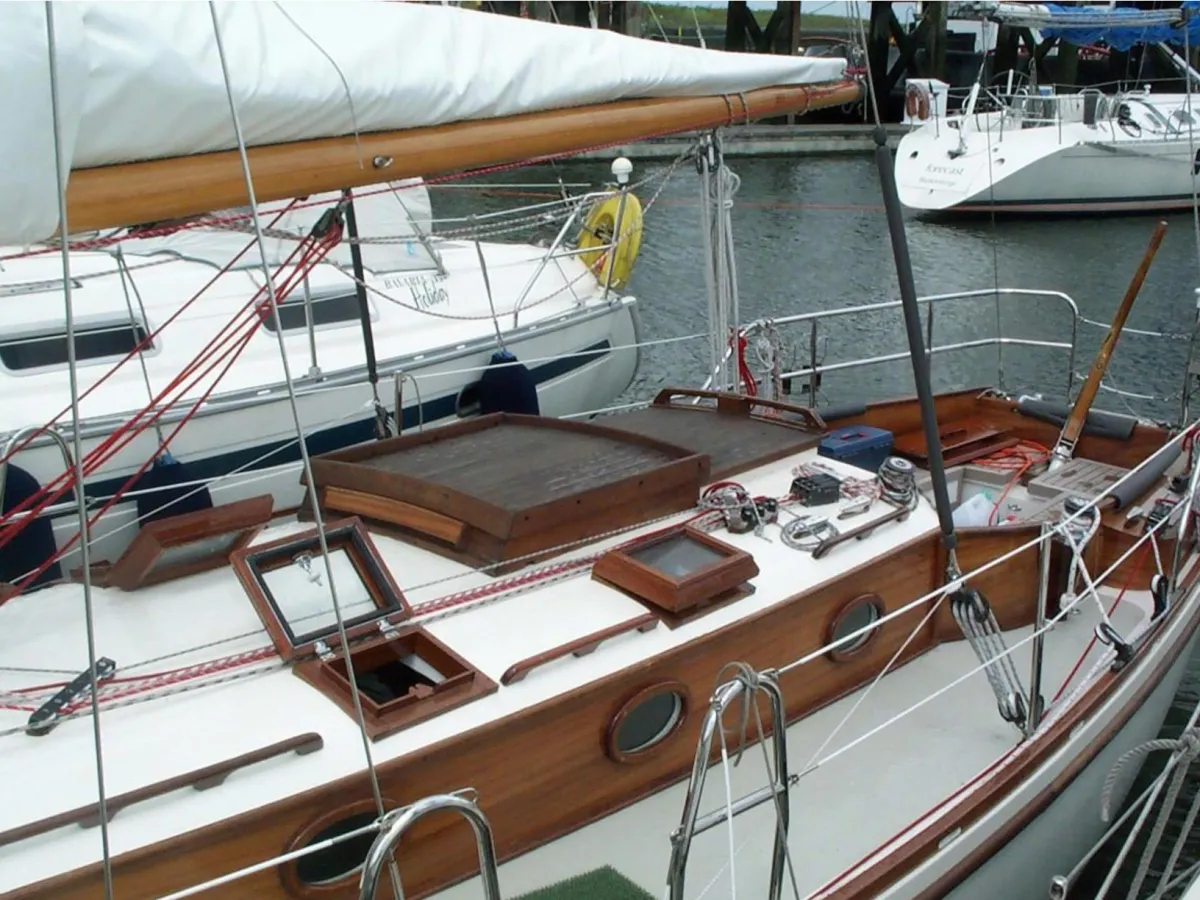 Anderes Material Segelboot Segelboot Klassiek Houten