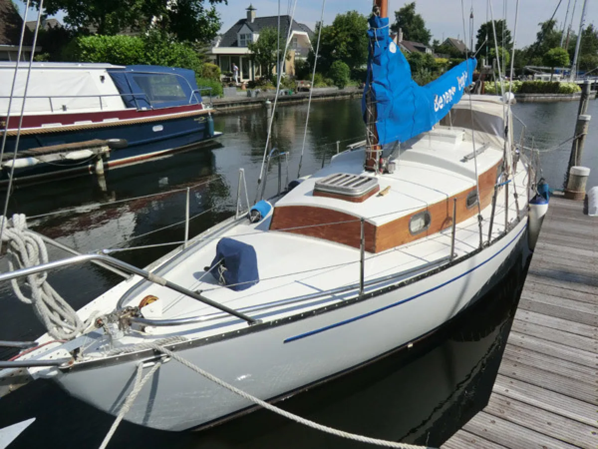 Steel Sailboat Trewes Commodore 31