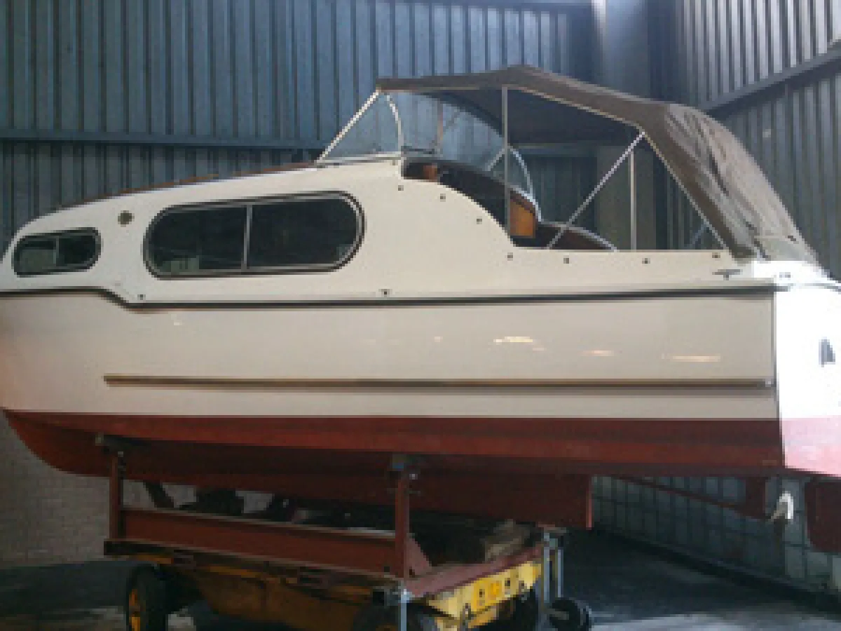 Polyester Motorboat Freeman 22