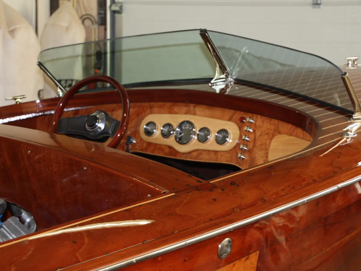 Wood Speedboat Chris Craft 