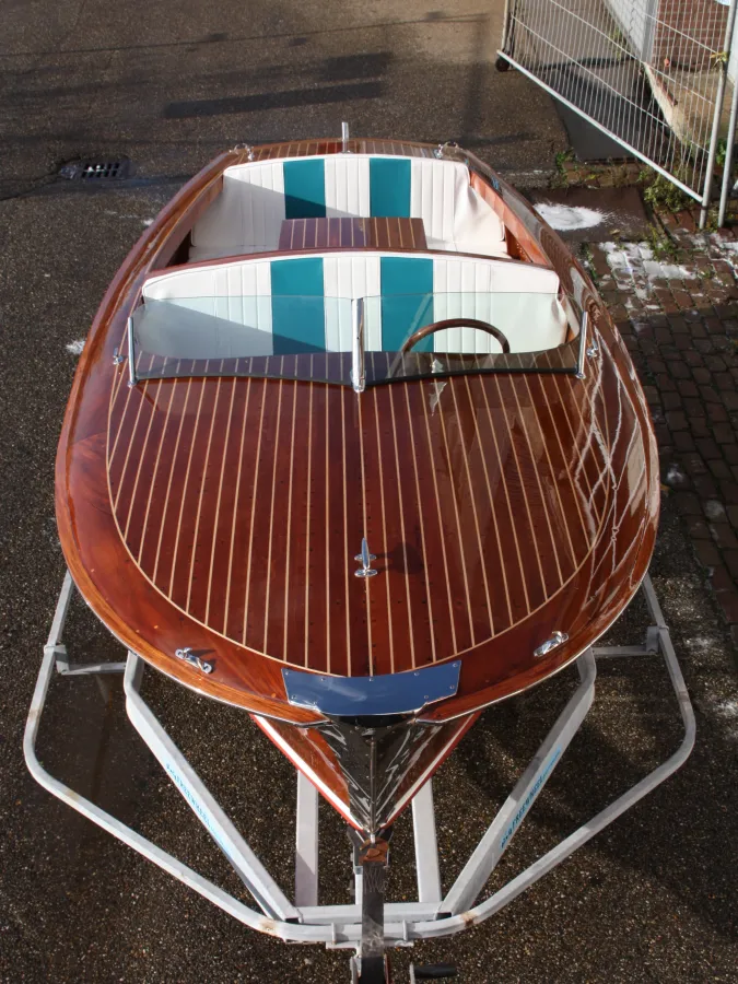 Wood Speedboat Chris Craft 