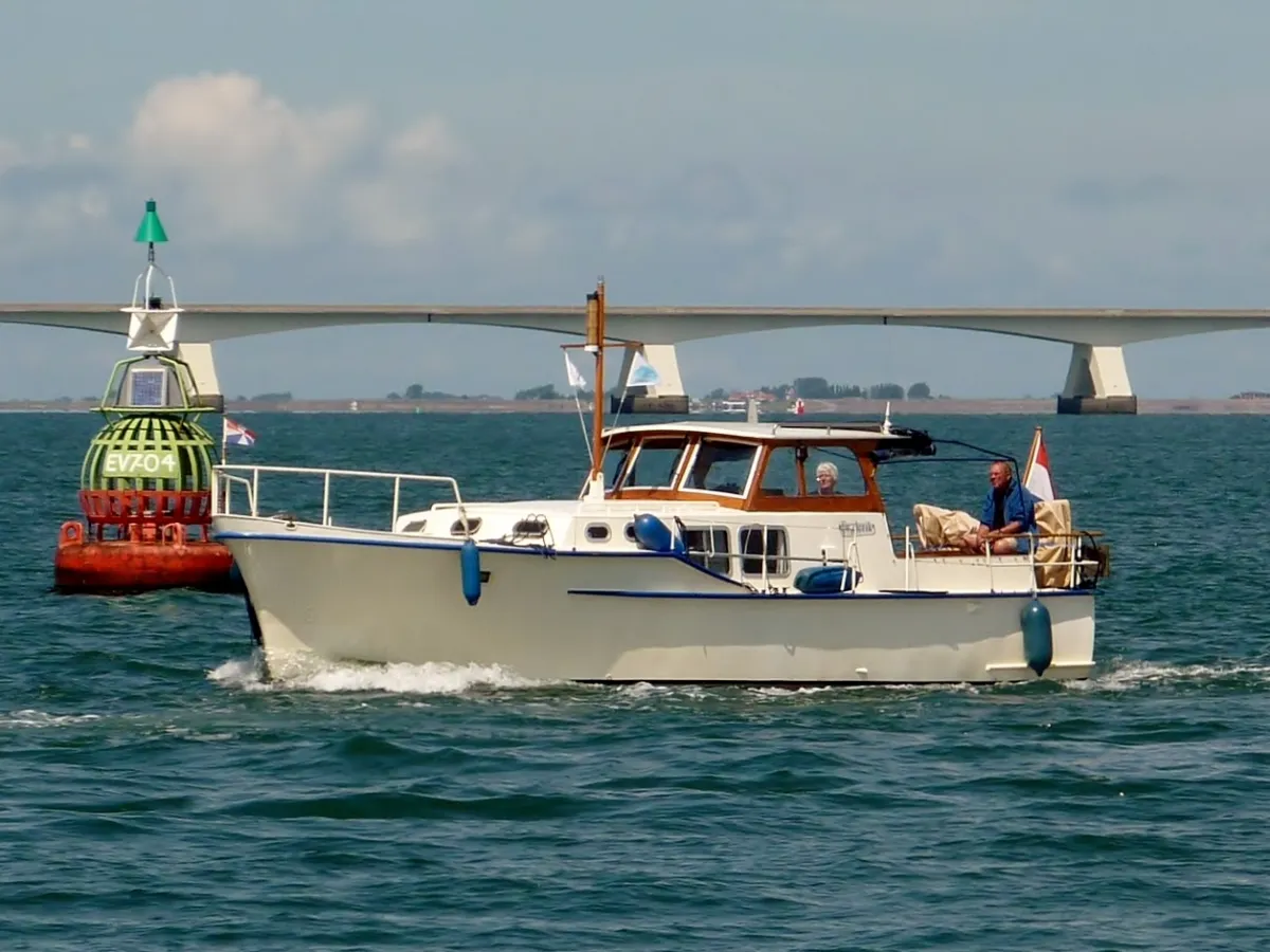 Steel Motorboat Bakdekker Kruiser